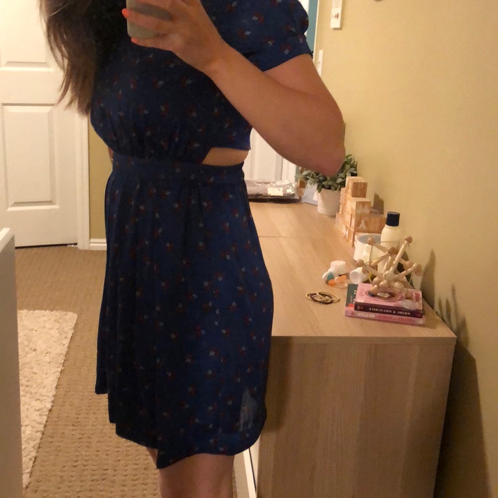 Blue patterned mini dress - Picture 2 of 6